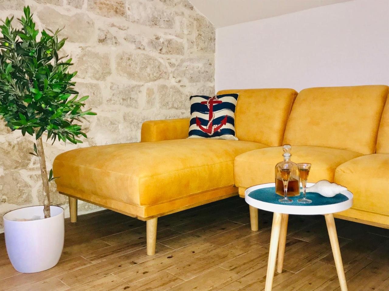 Apartman Bervida Murter Buitenkant foto